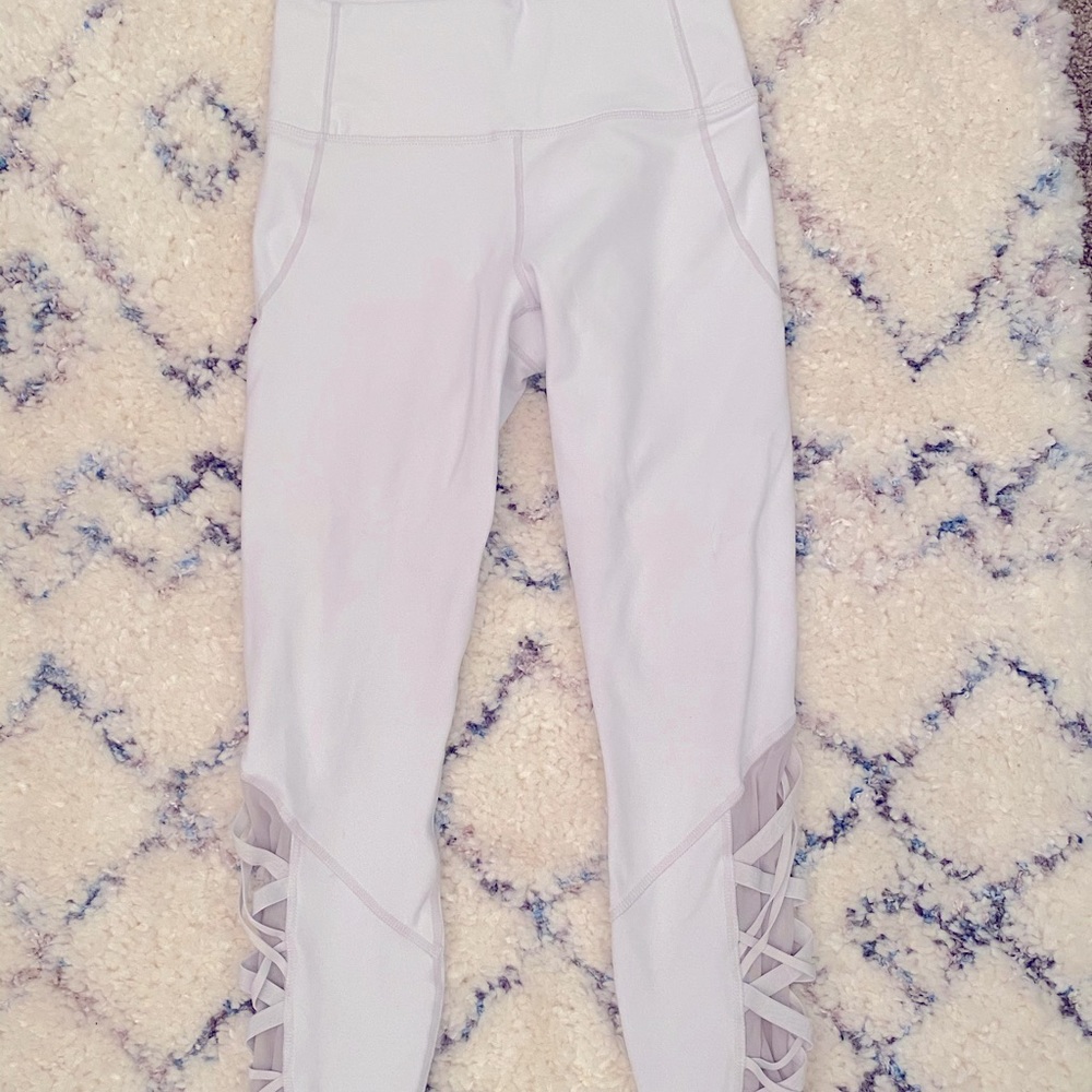 White Fabletics leggings size S